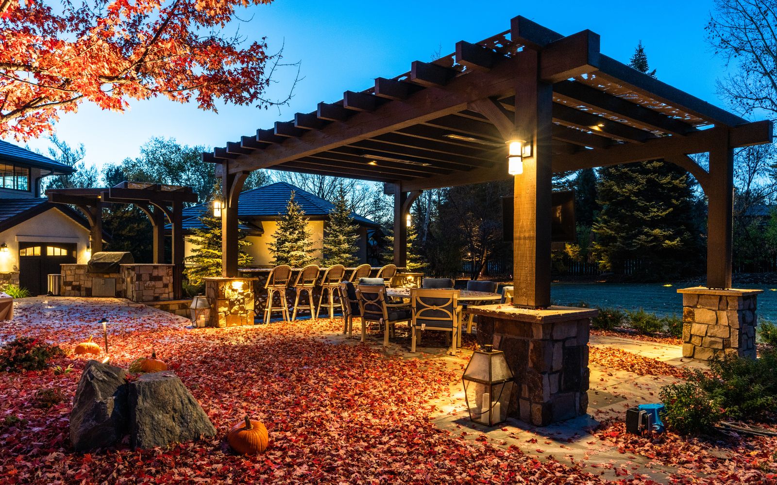 Douglas Fir Pergola with Aluminum Shade Panels