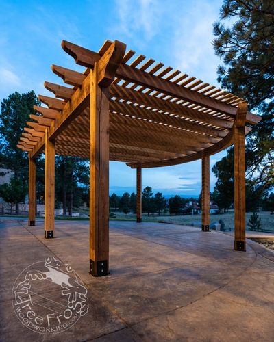 Curved Beam Cedar Pergola photo 3