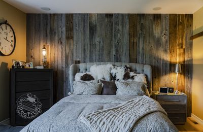 Reclaimed Oak & Patinated Steel Barn Doors photo 9