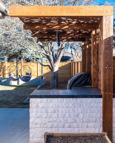 Cantilevered Shade Structure photo 2